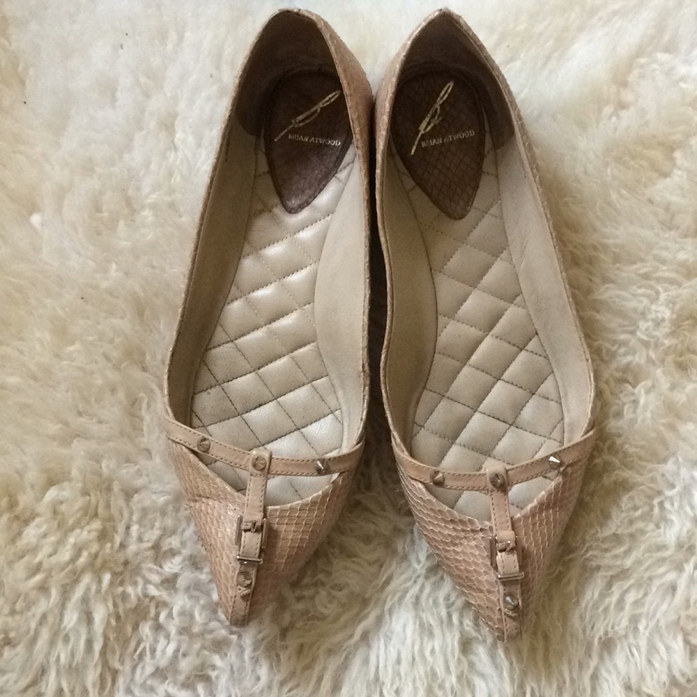 B Brian Atwood Vendetta flats